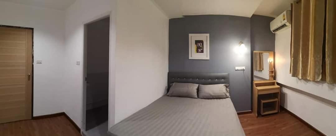 Sun House Bkk Hotel Bangkok Ngoại thất bức ảnh
