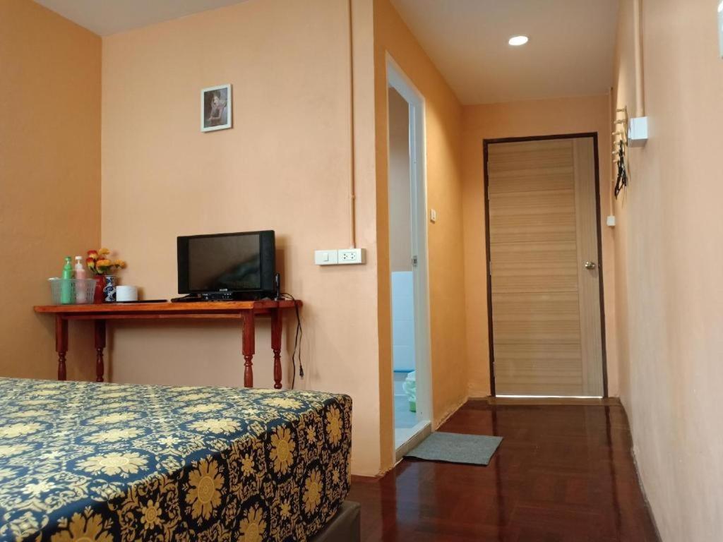 Sun House Bkk Hotel Bangkok Ngoại thất bức ảnh